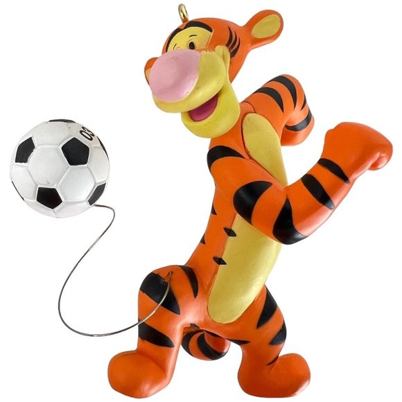 2003 Hallmark Keepsake Ornament Soccer Tigger Style Winnie The Pooh Christmas - Picture 2 of 11